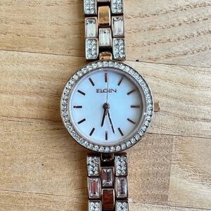 Elgin ladies rose gold tone crystal dress Watch NEW BATTERY